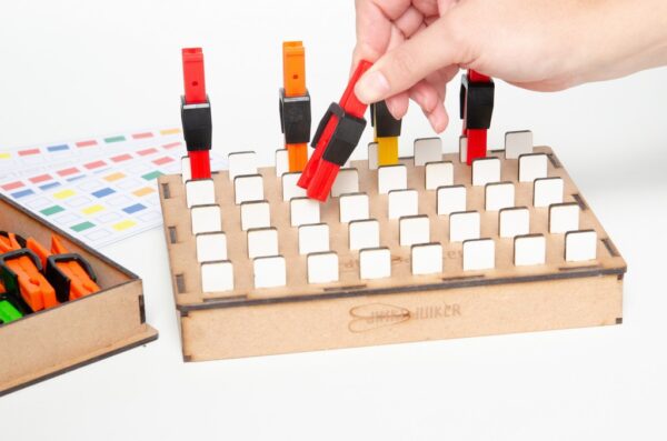 Peg pattern
